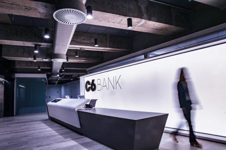 C6 Bank é promovido pelo BC para prateleira dos maiores bancos do país